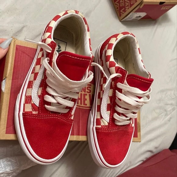 Vans - Picture 6 of 8